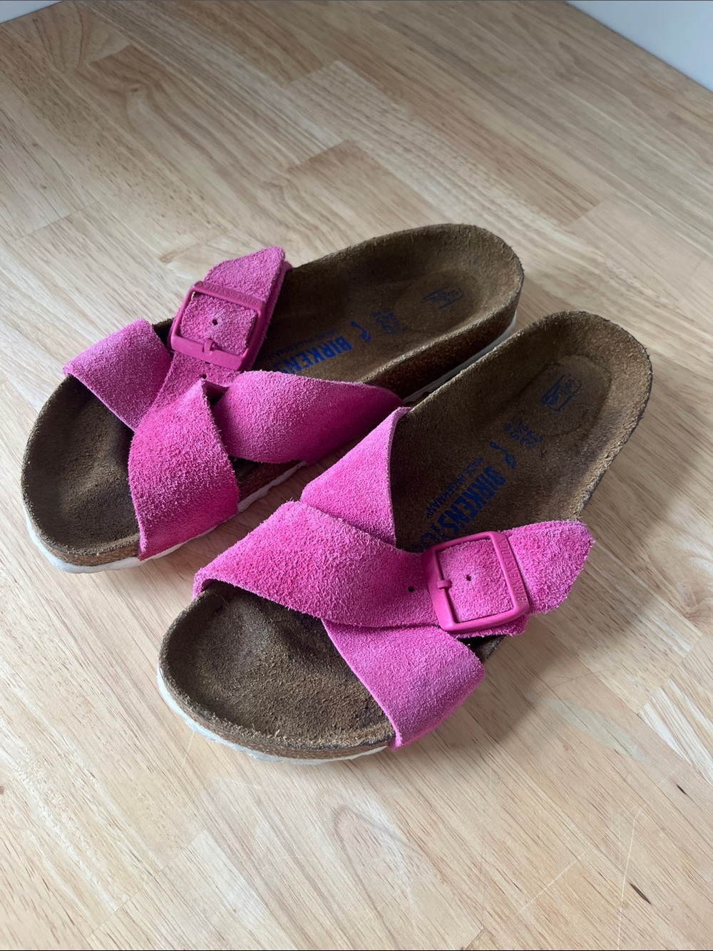 Birkenstock Pink Suede Crisscross Buckle Sandals (size 38)